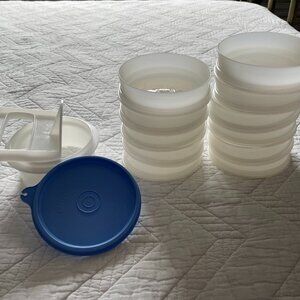 Tupperware 4" Burger Press - 14 Pieces